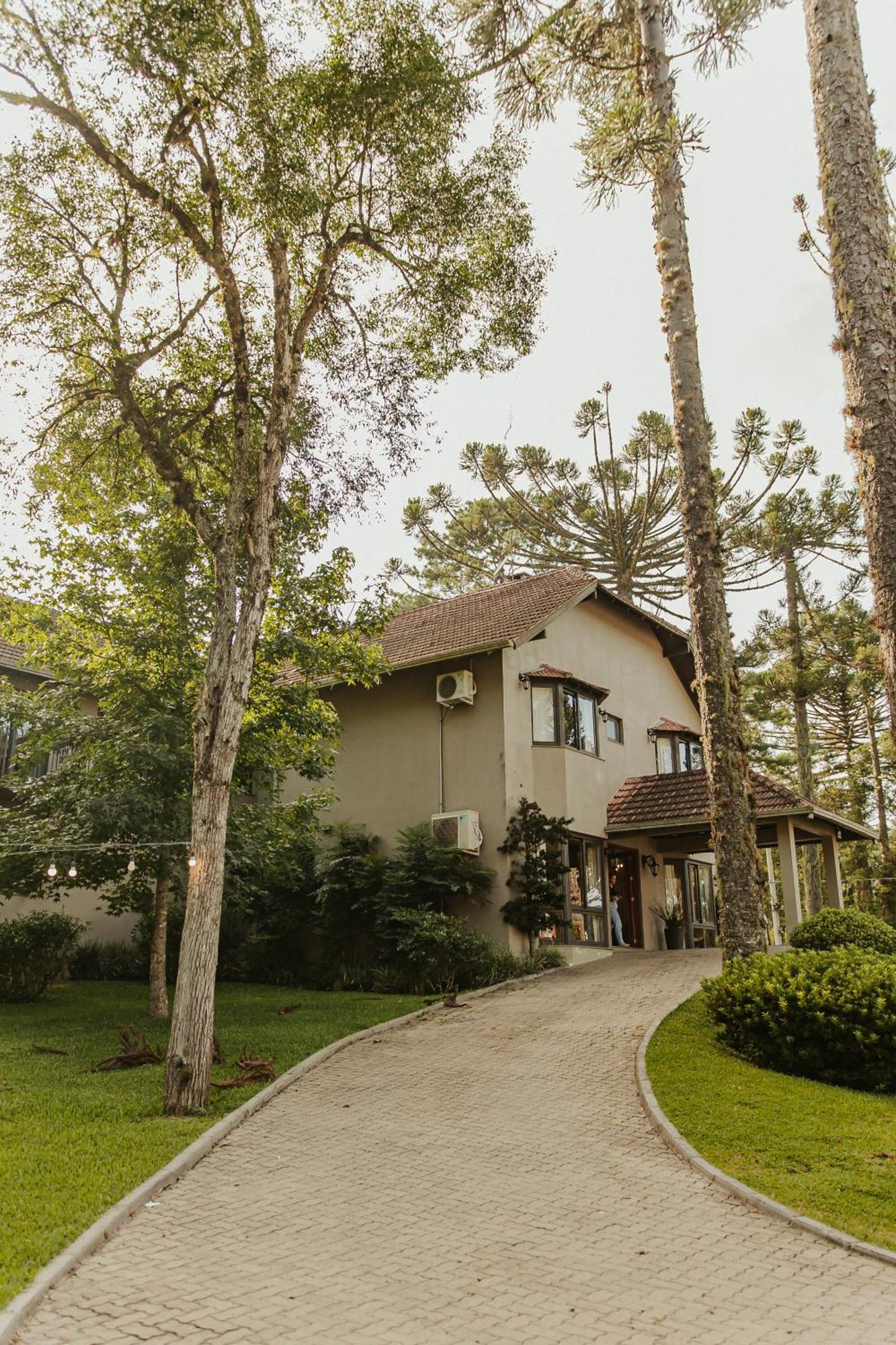 Pousada Golden Hills Канела Екстериор снимка